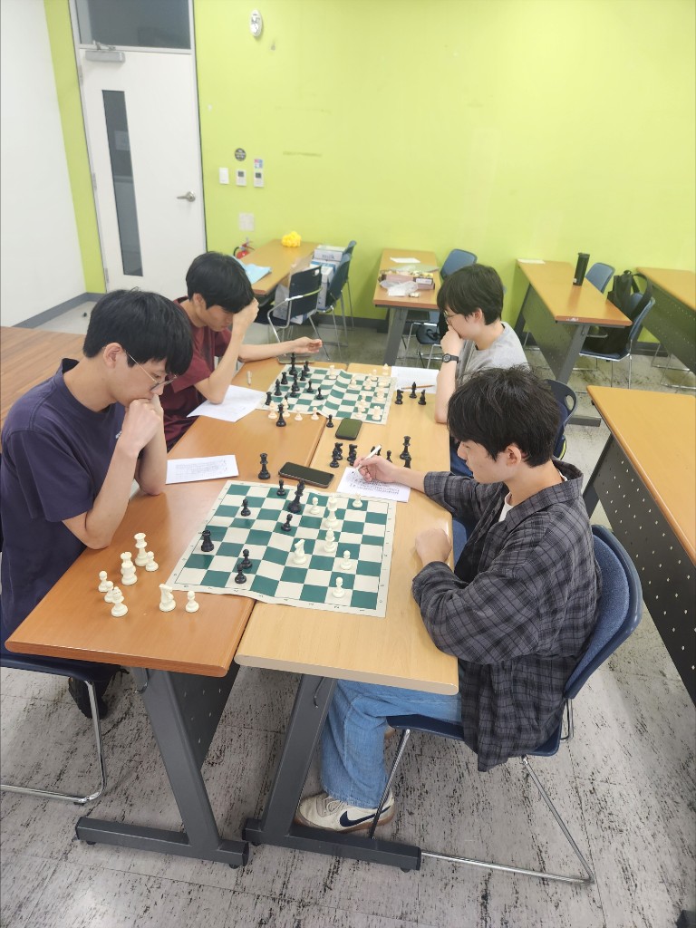 기보를 기록하며 두는 대국